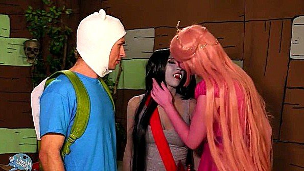 Необычная оргия в пародийном жанре до одури