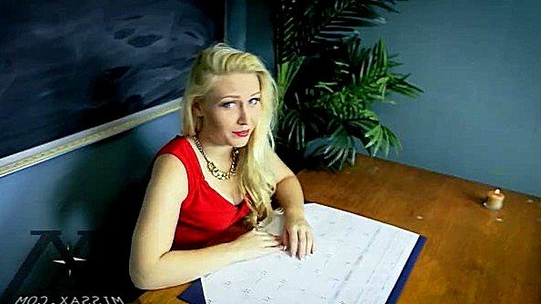 Учительница согласилась стать шлюхой и жестко ебаться