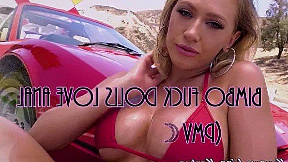 Развращенные бабы щедро трахаются в порно сборке