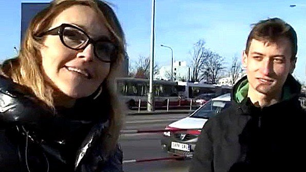 Милфа получила много денег за трах на улице