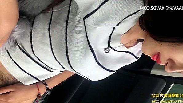 Мастурбация японки продолжилась грязным трахом