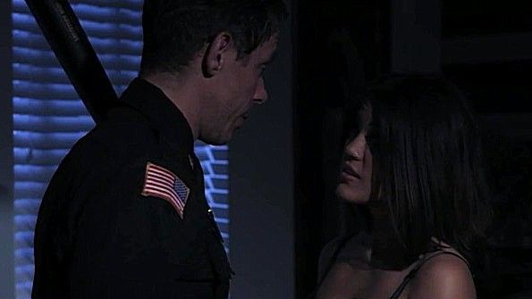 Офицер полиции поимел восточную проститутку