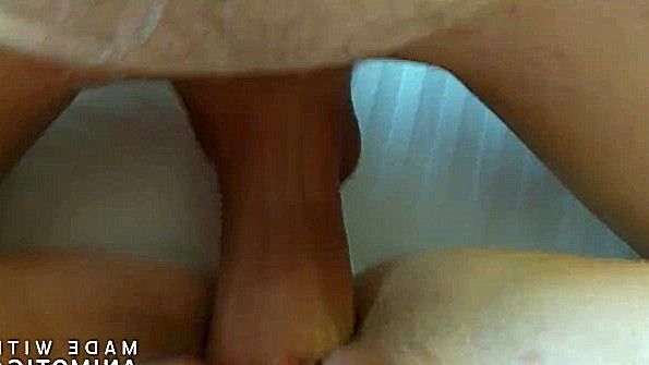 Парочка жестоко трахается в номере гостиницы