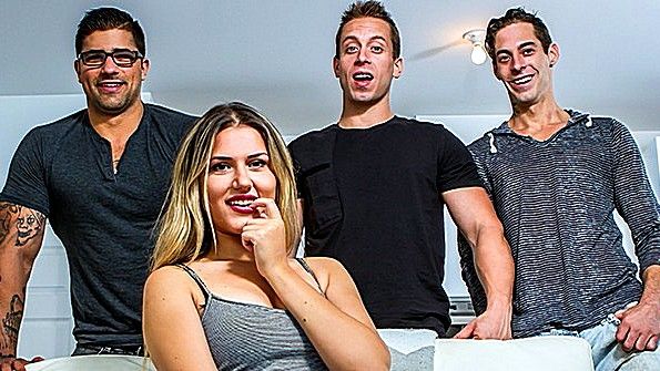 Девка решила поебаться со всеми чуваками сразу