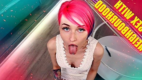 Шаловливая девица поебется раком после минета