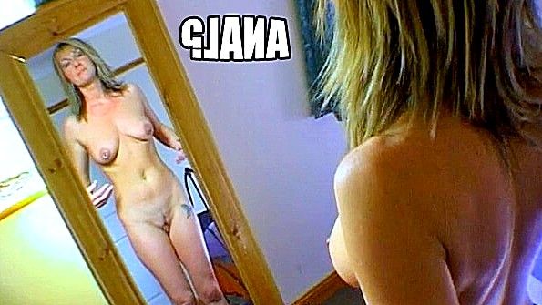 Разделась перед любовником и поебалась в жопу